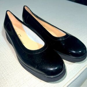 Salvatore Ferragamo Black Patent Leather Wedge Ballet Round Toe Wmn’s Sz 7.5B